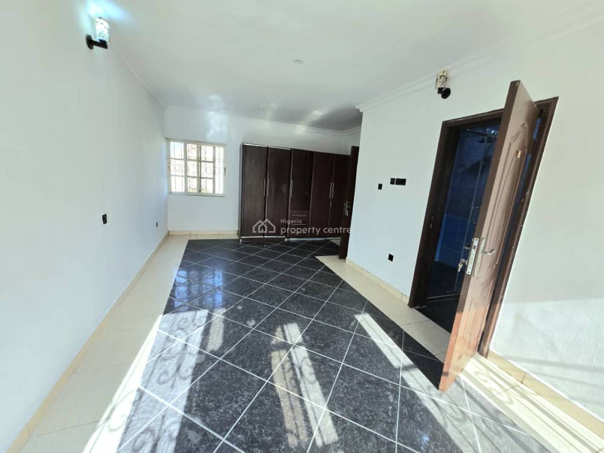 Self Service 4-bedroom Terrace 1 with a Room Staff Quarter, Lekki Phase 1, Lekki, Lagos, Terraced Duplex for Rent