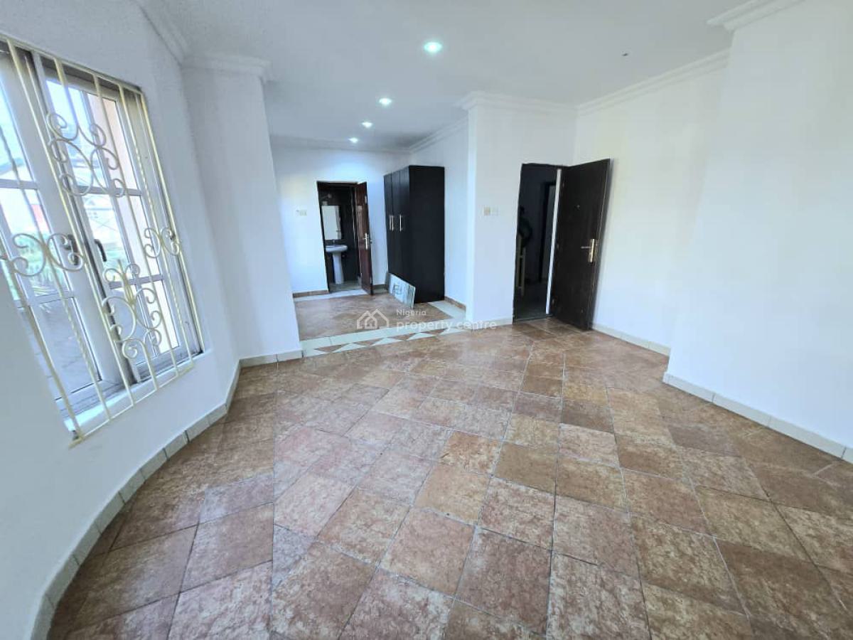 Self Service 4-bedroom Terrace 1 with a Room Staff Quarter, Lekki Phase 1, Lekki, Lagos, Terraced Duplex for Rent