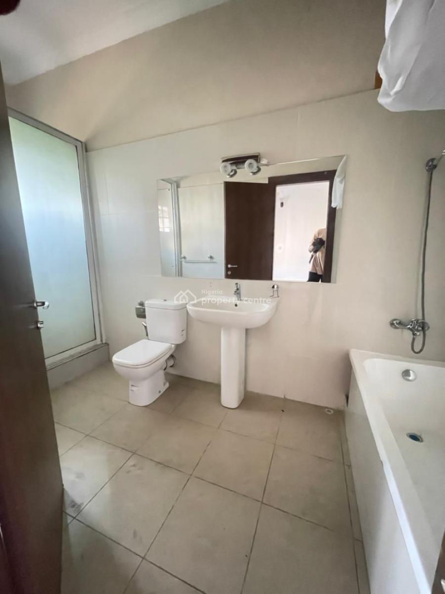 Nicely Built 3 Bedroom Apartment with Bq, Oniru, Victoria Island (vi), Lagos, Flat / Apartment for Rent