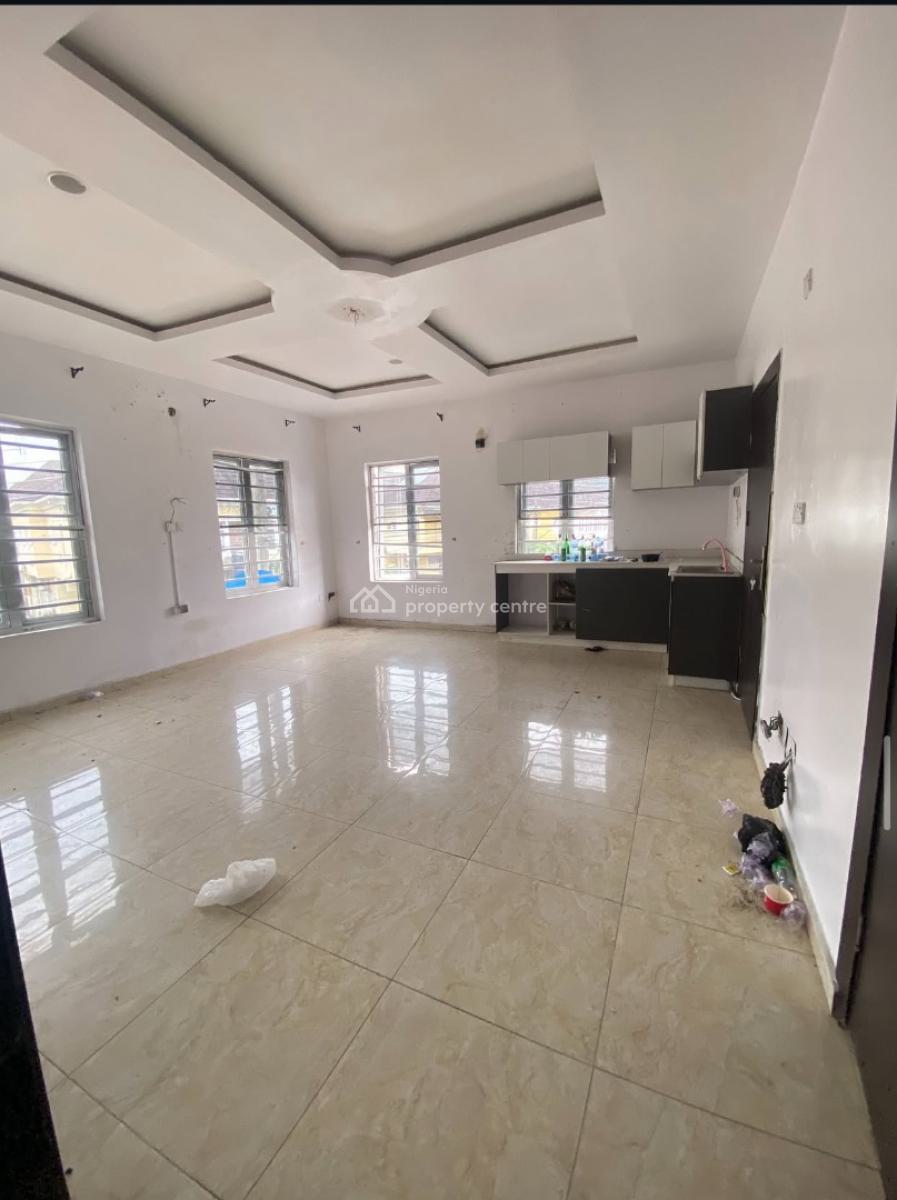 Spacious Master Bedroom with Kitchen, Chevron, Lekki, Lagos, Flat / Apartment for Rent