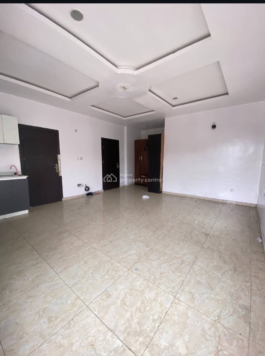 Spacious Master Bedroom with Kitchen, Chevron, Lekki, Lagos, Flat / Apartment for Rent