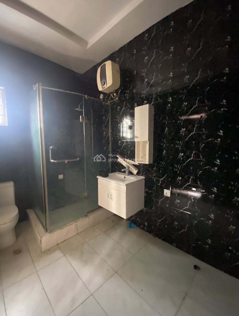 Spacious Master Bedroom with Kitchen, Chevron, Lekki, Lagos, Flat / Apartment for Rent