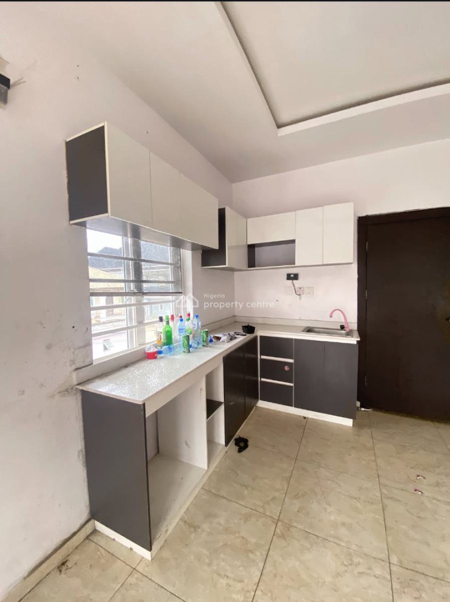 Spacious Master Bedroom with Kitchen, Chevron, Lekki, Lagos, Flat / Apartment for Rent