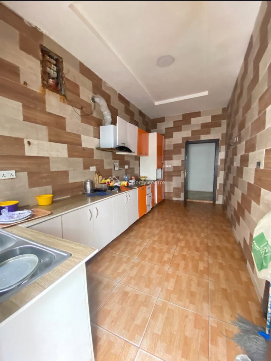Spacious Master Bedroom with Kitchen, Chevron, Lekki, Lagos, Flat / Apartment for Rent