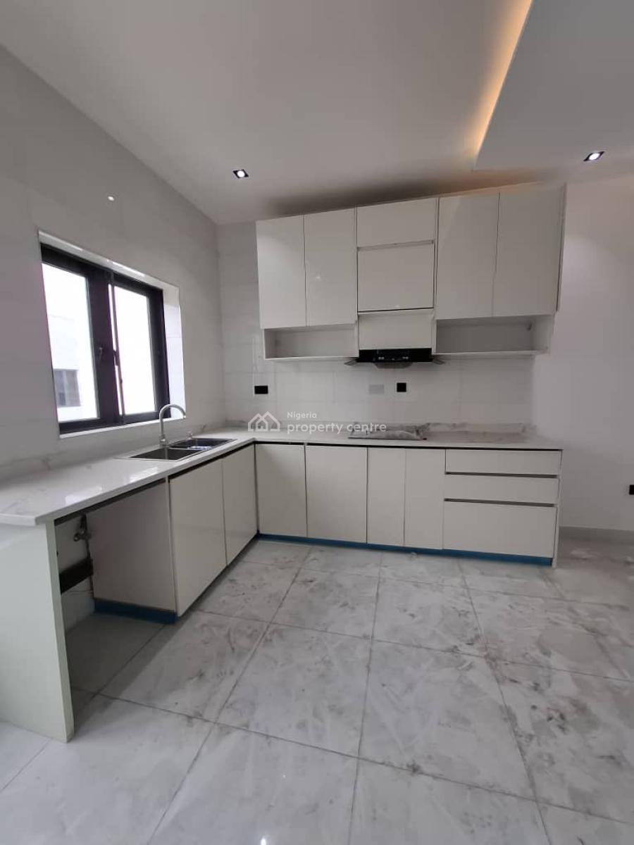 Brand New 2 Bedroom Penthouse (24 Hours Power), Off Freedom Way, Lekki Phase 1, Lekki, Lagos, Flat / Apartment for Rent