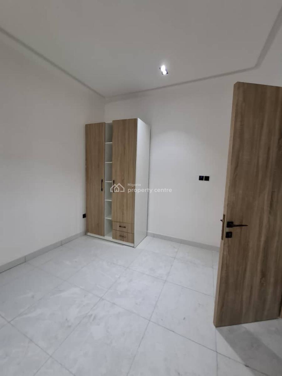 Brand New 2 Bedroom Penthouse (24 Hours Power), Off Freedom Way, Lekki Phase 1, Lekki, Lagos, Flat / Apartment for Rent