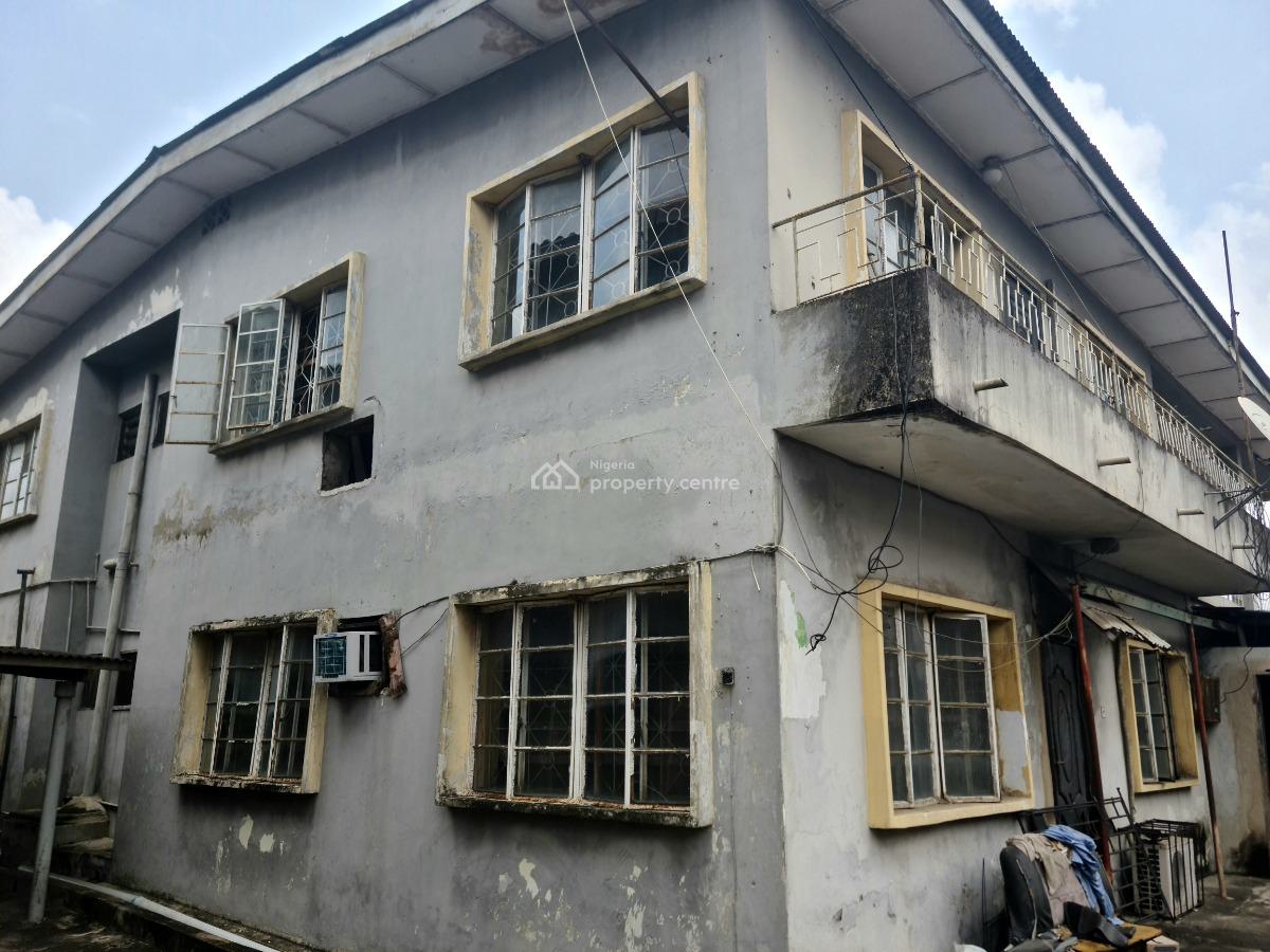 10 Bedroom, Surulere, Lagos, Office Space for Rent