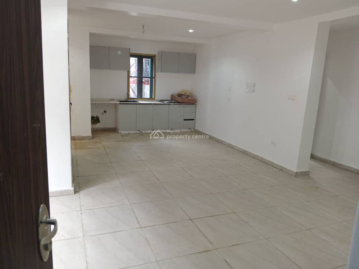 Lovely 2 Bedroom Apartment, Freedom Way, Lekki Phase 1, Lekki, Lagos, Flat / Apartment for Sale