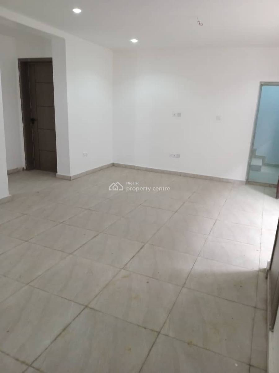 Lovely 2 Bedroom Apartment, Freedom Way, Lekki Phase 1, Lekki, Lagos, Flat / Apartment for Sale