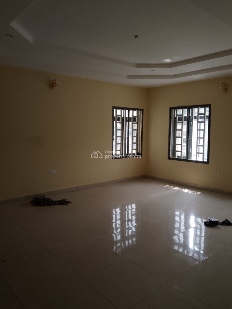 Massive Master Room Shared Apartment, Mayfair Garden Estate, Awoyaya, Ibeju Lekki, Lagos, Self Contain (single Rooms) for Rent