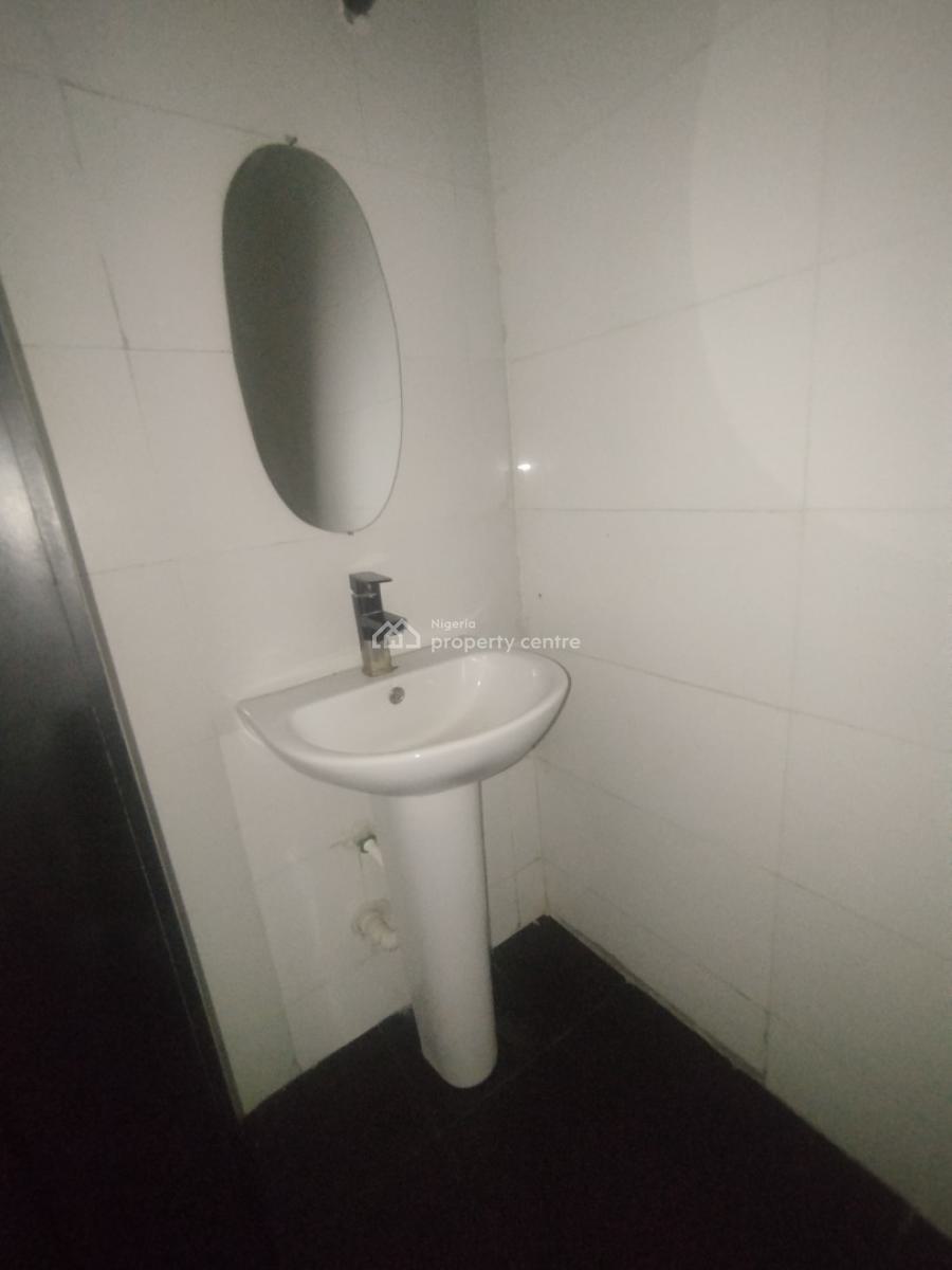 Tastefully Finished 2 Bedroom Apartment, Off Admiralty Way, Lekki Phase 1, Lekki, Lagos, Flat / Apartment for Rent