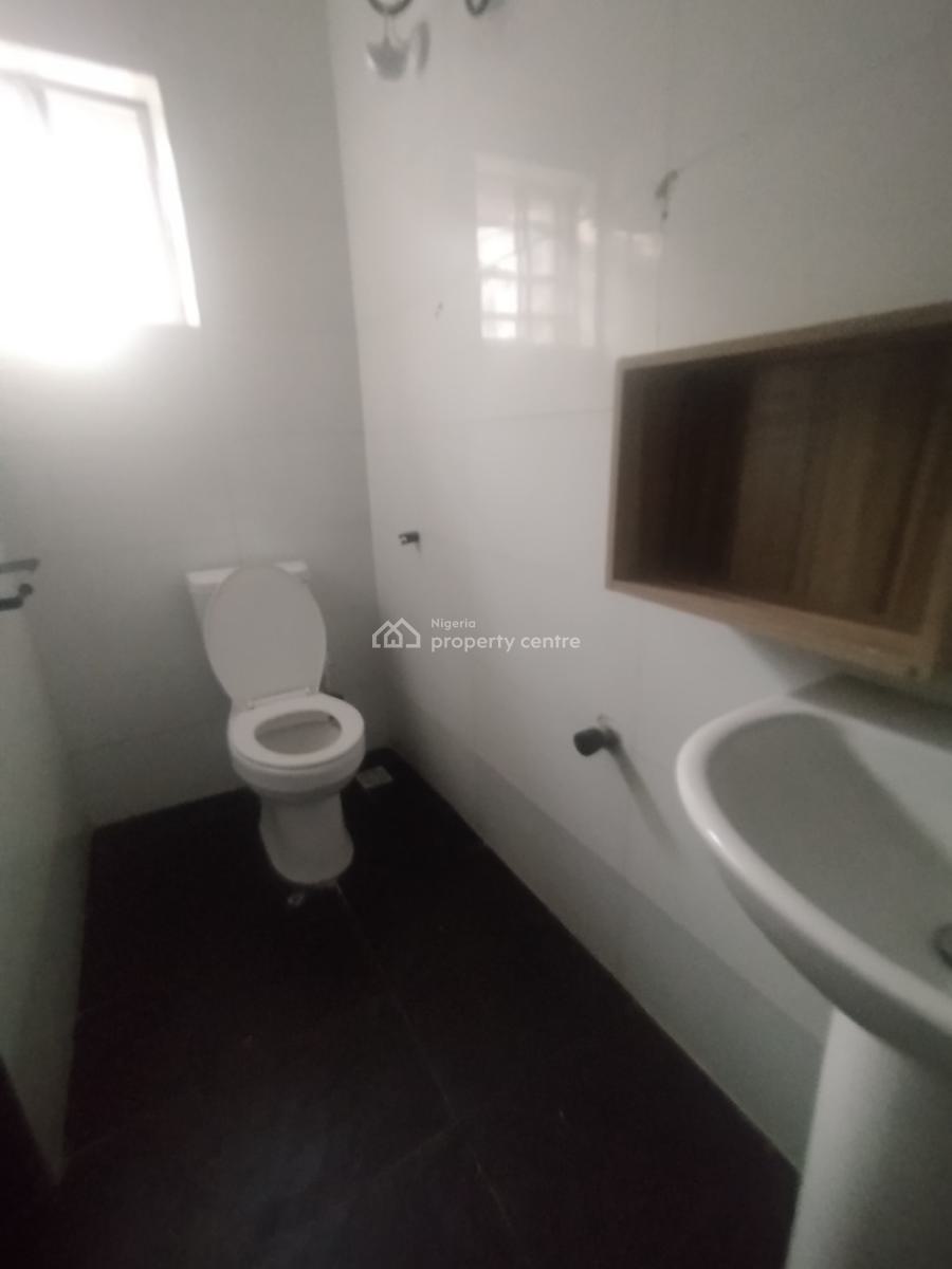Tastefully Finished 2 Bedroom Apartment, Off Admiralty Way, Lekki Phase 1, Lekki, Lagos, Flat / Apartment for Rent