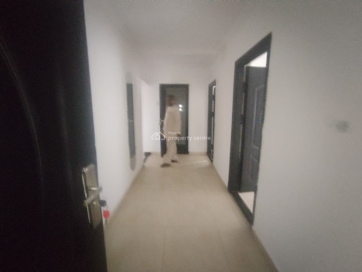 Tastefully Finished 2 Bedroom Apartment, Off Admiralty Way, Lekki Phase 1, Lekki, Lagos, Flat / Apartment for Rent