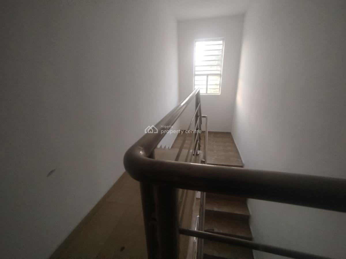 Tastefully Finished 2 Bedroom Apartment, Off Admiralty Way, Lekki Phase 1, Lekki, Lagos, Flat / Apartment for Rent