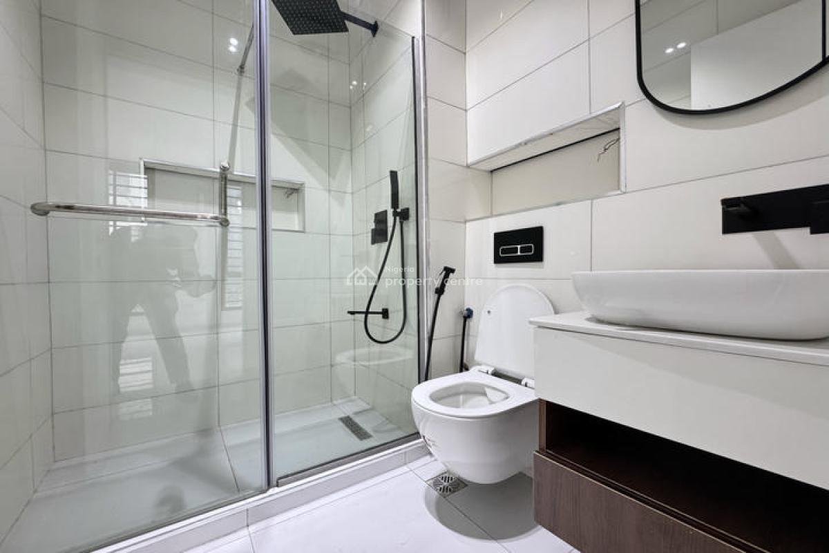 Luxury 2 Bedroom Apartment with Swimming Pool and Gym, Ologolo, Lekki, Lagos, Block of Flats for Sale