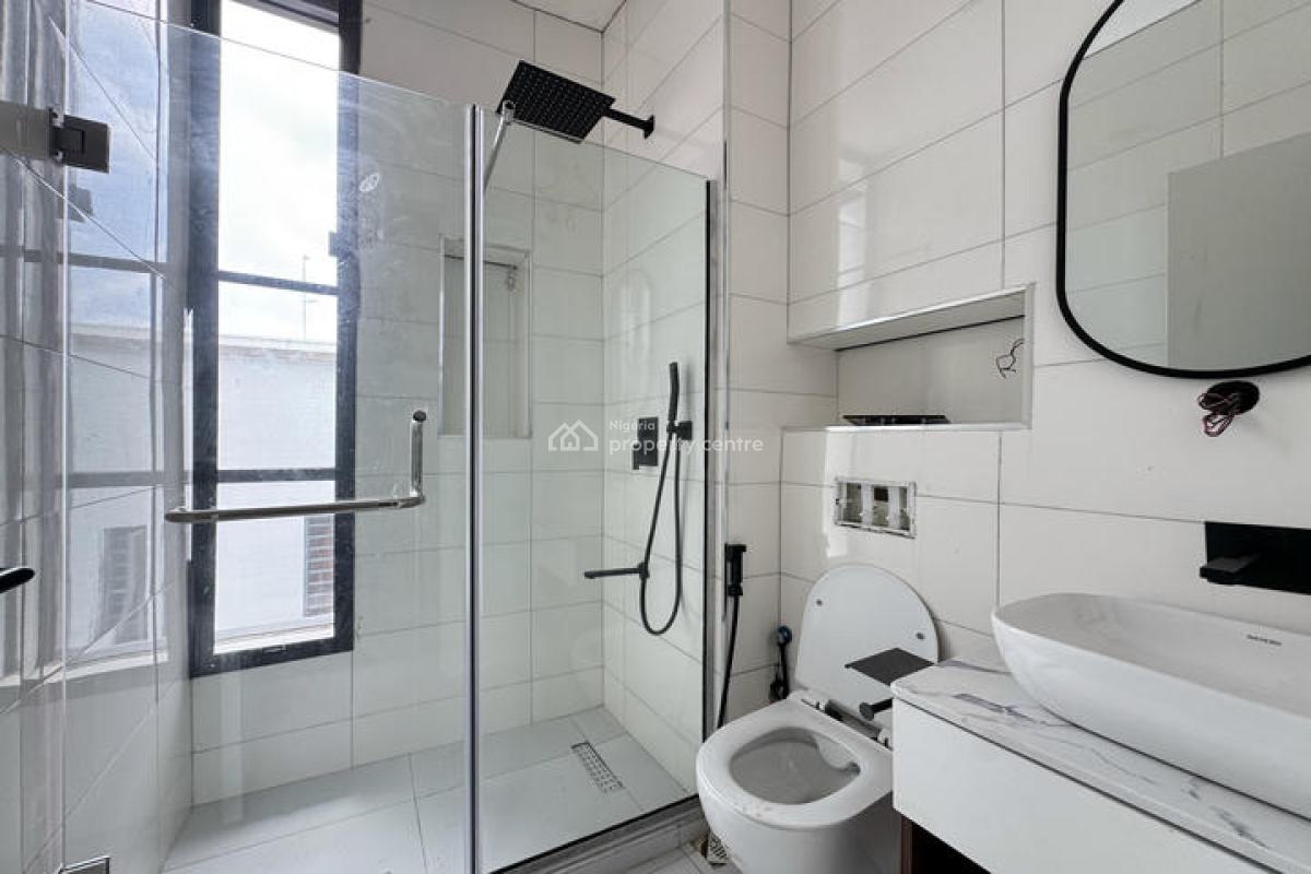 Luxury 2 Bedroom Apartment with Swimming Pool and Gym, Ologolo, Lekki, Lagos, Block of Flats for Sale