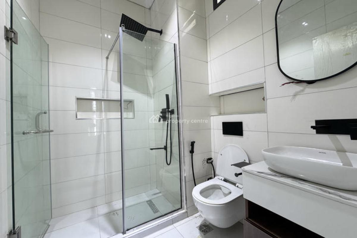 Luxury 2 Bedroom Apartment with Swimming Pool and Gym, Ologolo, Lekki, Lagos, Block of Flats for Sale