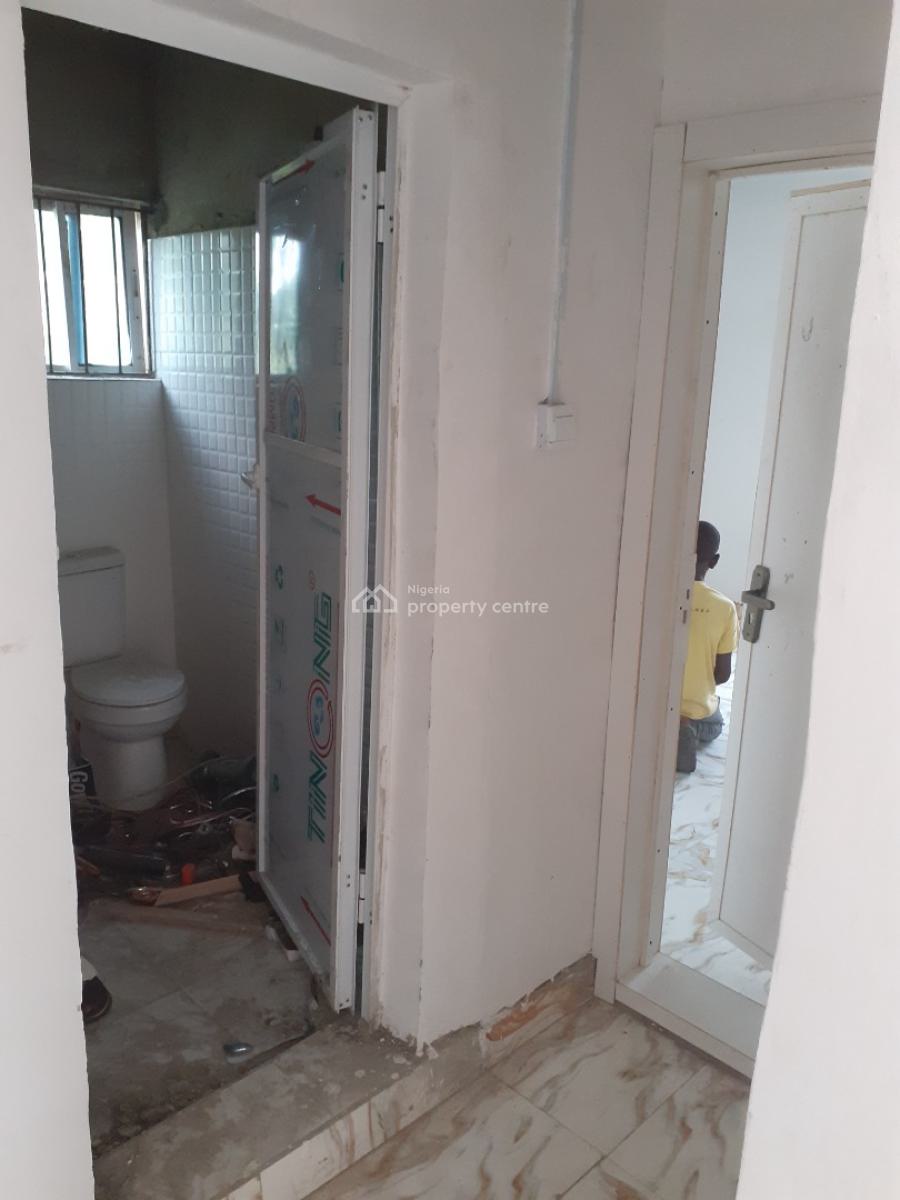 Luxury Miniflat with Excellent Facilities, 24hrs Light, Alhaji Miniru, Ogombo, Ajah, Lagos, Mini Flat (room and Parlour) for Rent