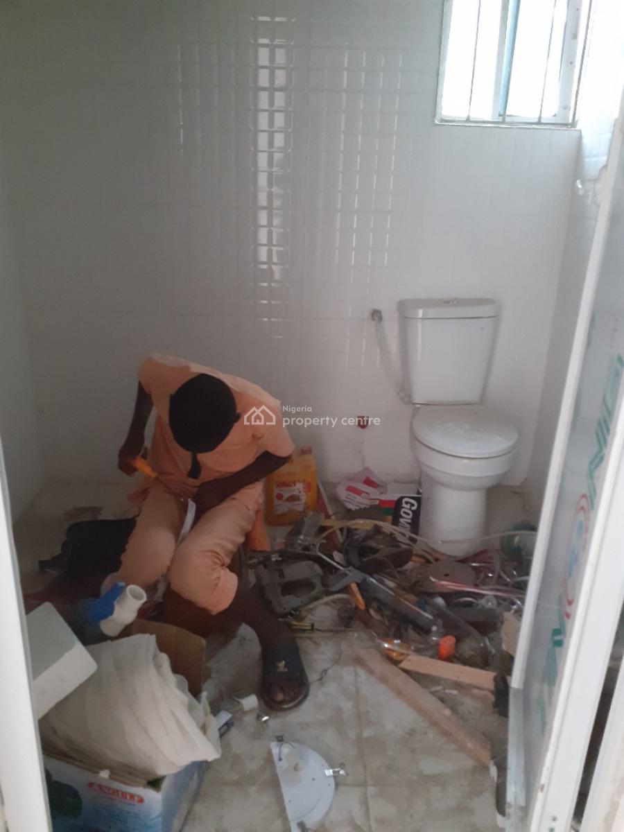 Luxury Miniflat with Excellent Facilities, 24hrs Light, Alhaji Miniru, Ogombo, Ajah, Lagos, Mini Flat (room and Parlour) for Rent