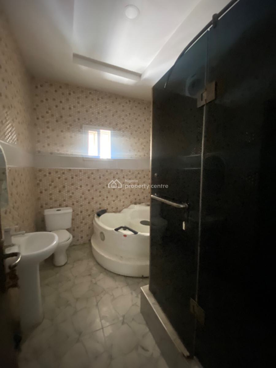 Luxurious 3 Bedroom House with Bq, Lekki Right, Lekki Phase 1, Lekki, Lagos, Terraced Duplex for Rent