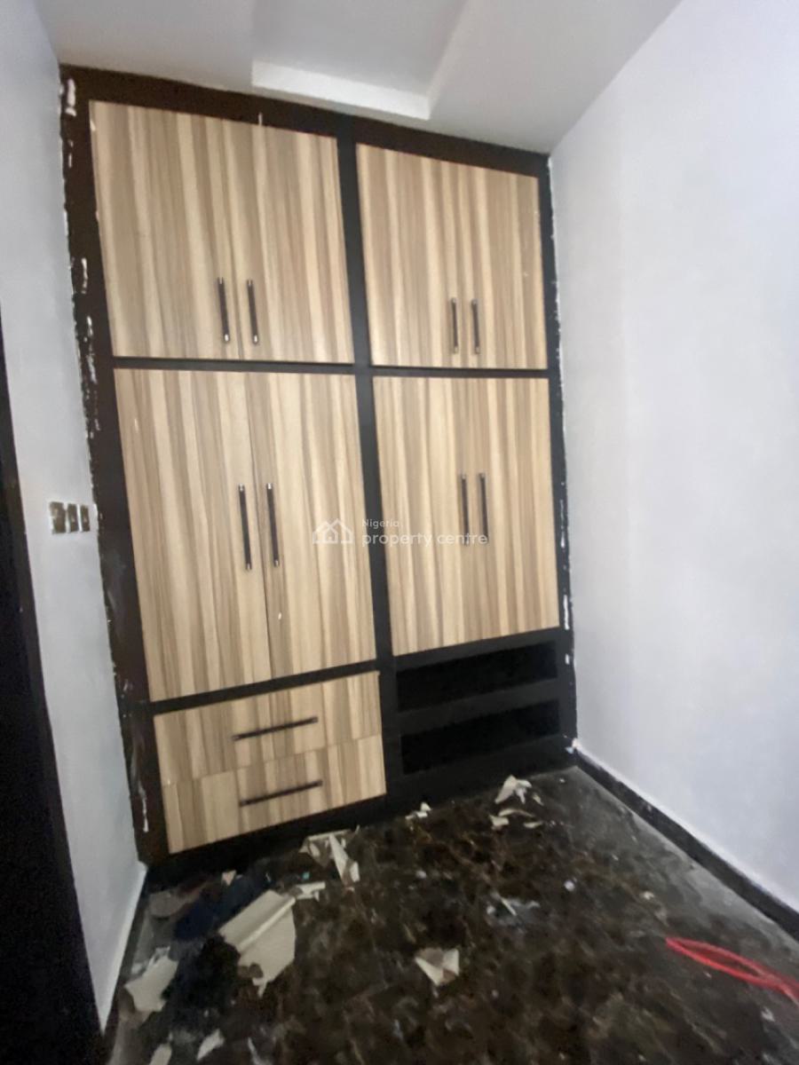 Luxurious 3 Bedroom House with Bq, Lekki Right, Lekki Phase 1, Lekki, Lagos, Terraced Duplex for Rent