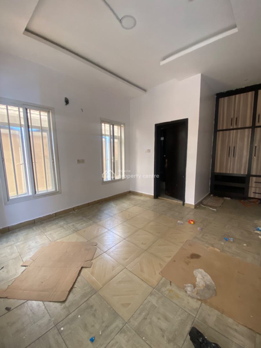 Luxurious 3 Bedroom House with Bq, Lekki Right, Lekki Phase 1, Lekki, Lagos, Terraced Duplex for Rent