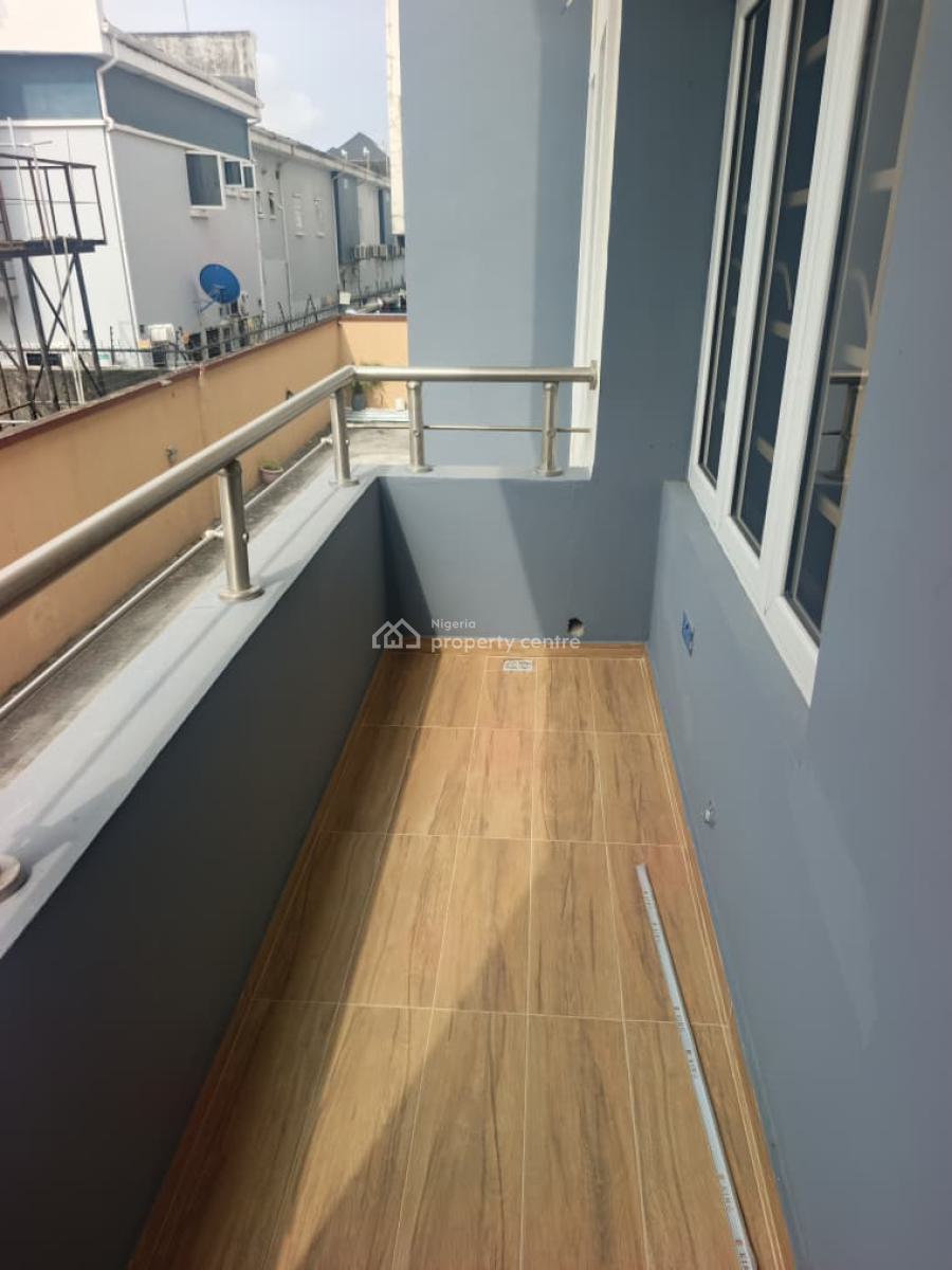 Smart Spacious 3 Bedrooms Terrace Duplex with Bq., in Estate at Ikate Lekki Phase 1, Ikate, Lekki, Lagos, Terraced Duplex for Rent