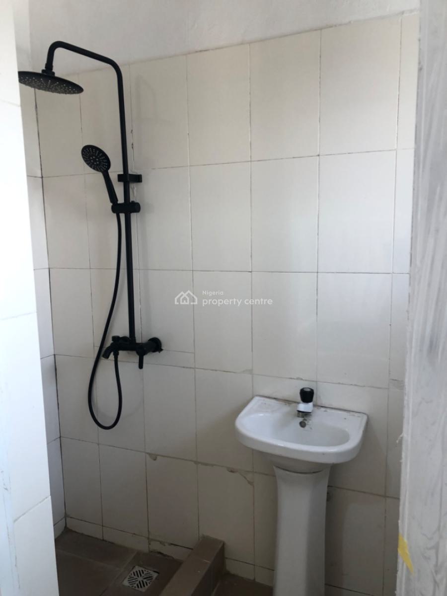 Well Maintained 1 Bedroom Apartment, Osapa, Lekki, Lagos, Mini Flat (room and Parlour) for Rent