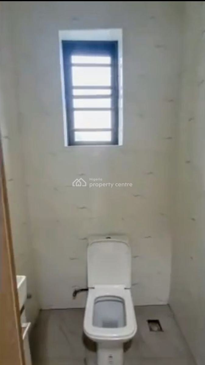 Cosy 2 Bedroom Apartment with Inverter, Ologolo, Lekki, Lagos, Flat / Apartment for Rent