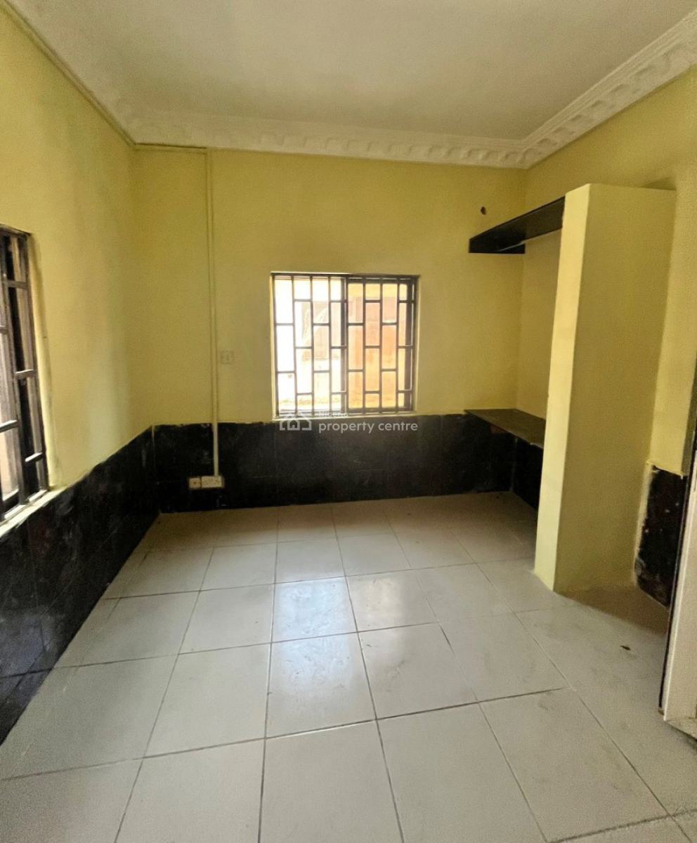 Well Maintained Self Serviced 3 Bedroom Apartment, Osapa, Lekki, Lagos, Flat / Apartment for Rent
