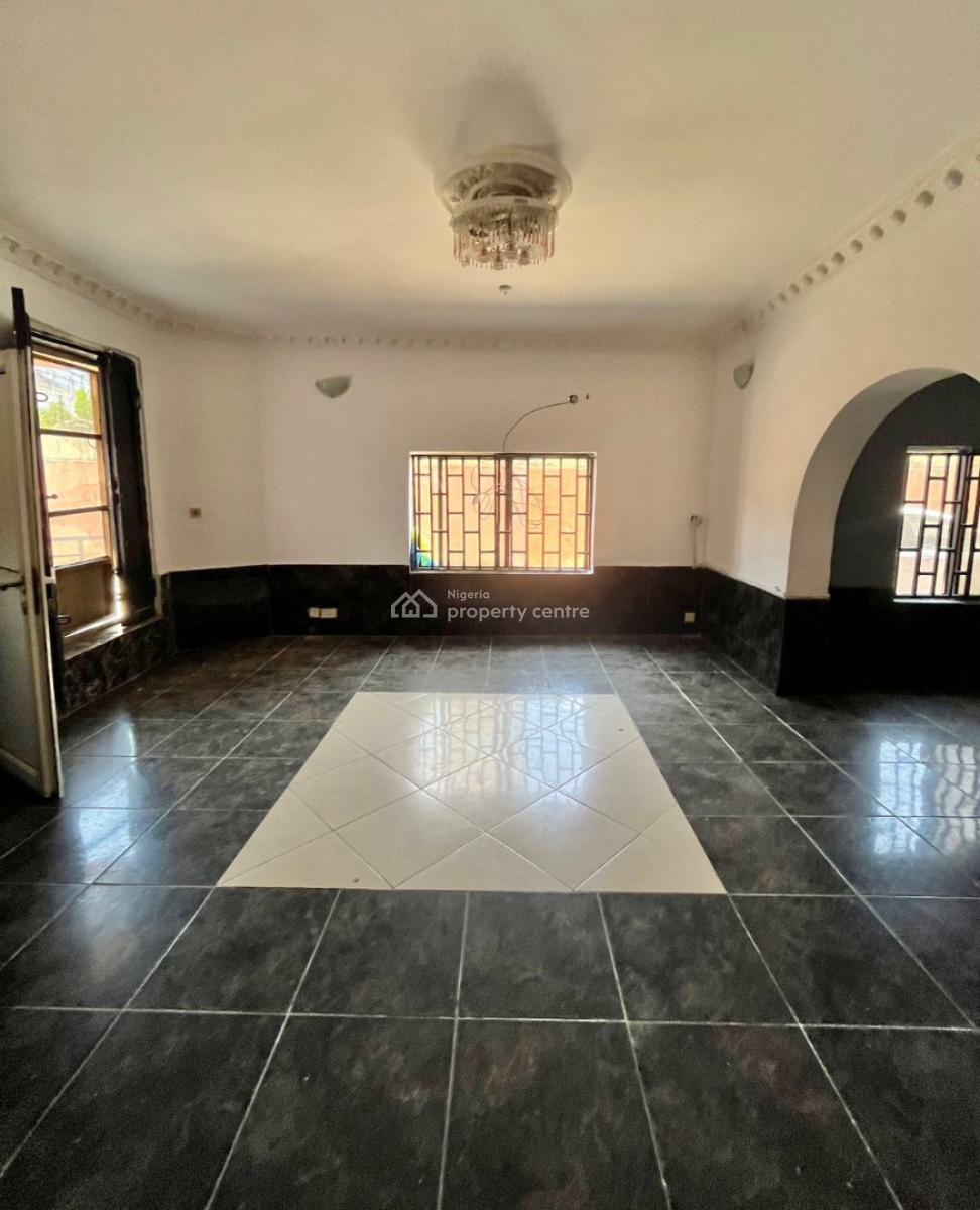 Well Maintained Self Serviced 3 Bedroom Apartment, Osapa, Lekki, Lagos, Flat / Apartment for Rent