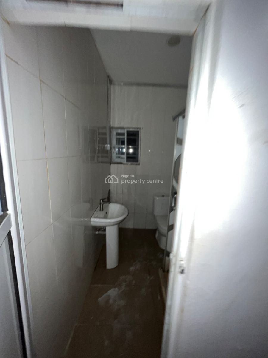 Beautiful Luxury 3 Bedroom Terrace Duplex, Mobil Road Ilaje, Ajah, Lagos, Terraced Duplex for Rent