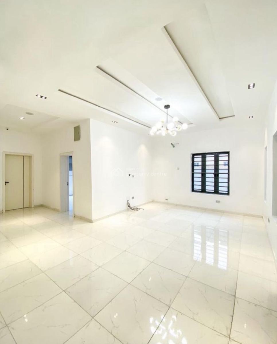 Distress Offer on 4 Bedroom Semi Detached Duplex in Secure Estate, Chevron, Lekki, Lagos, Semi-detached Duplex for Sale