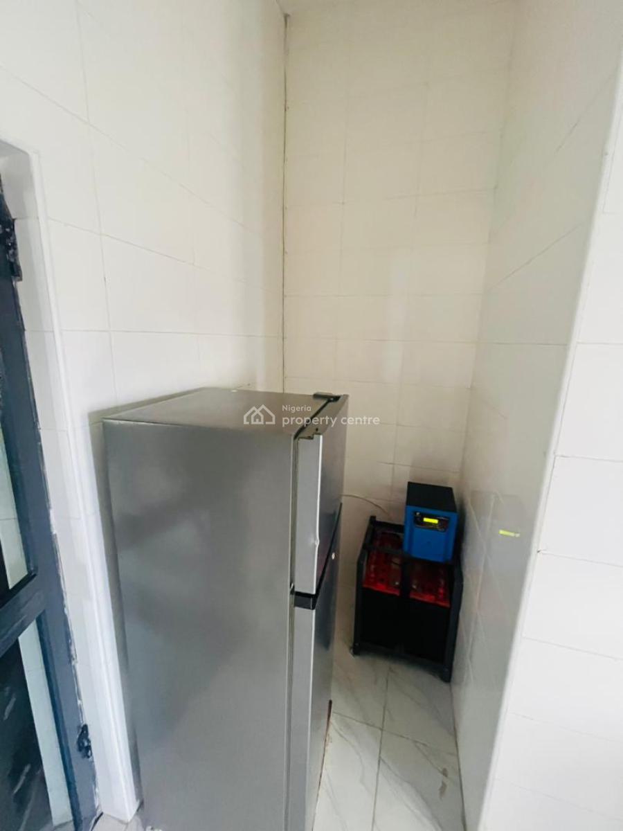 Fully Furnished Upstairs: Airbnb Allowed, Ologolo, Lekki, Lagos, Flat / Apartment for Rent