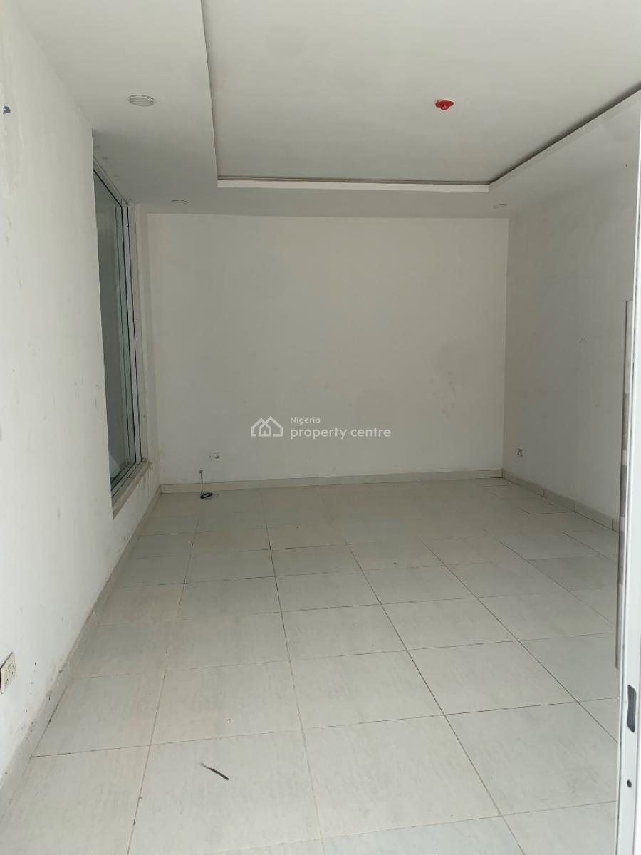 Spacious Shop in a Good Location Close to D Road Comes with Ac, Abraham Adesanya Ogombo Road, Ajah, Lagos, Shop for Rent