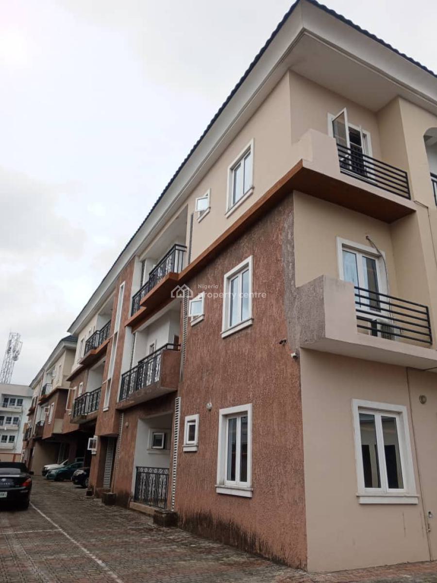Fully Service 3bed Flat in Green Ville Estate Agungi, Off Agungi Road, Agungi, Lekki, Lagos, Flat / Apartment for Rent