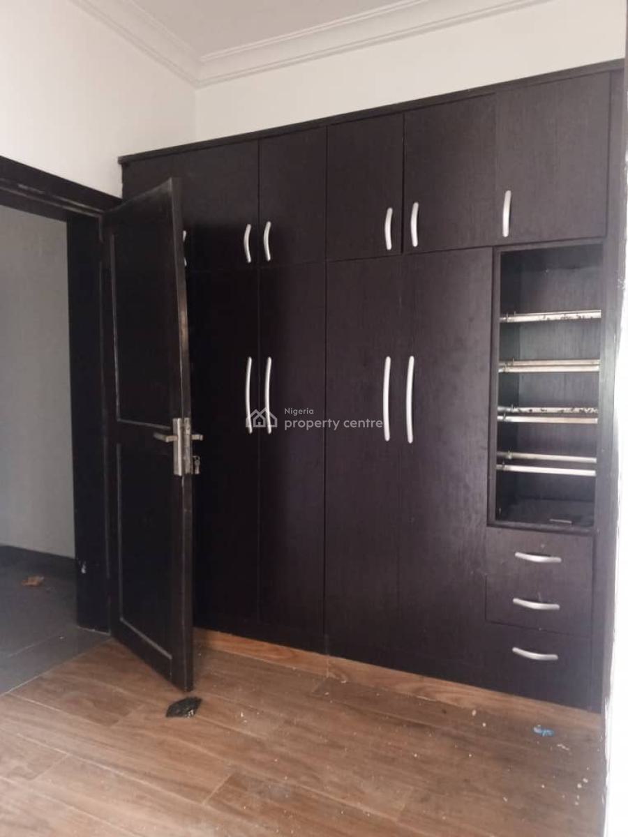 Fully Service 3bed Flat in Green Ville Estate Agungi, Off Agungi Road, Agungi, Lekki, Lagos, Flat / Apartment for Rent