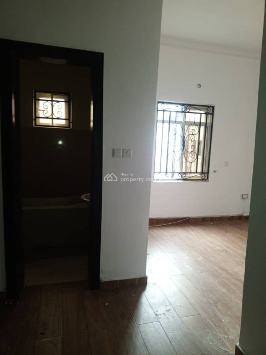 Fully Service 3bed Flat in Green Ville Estate Agungi, Off Agungi Road, Agungi, Lekki, Lagos, Flat / Apartment for Rent