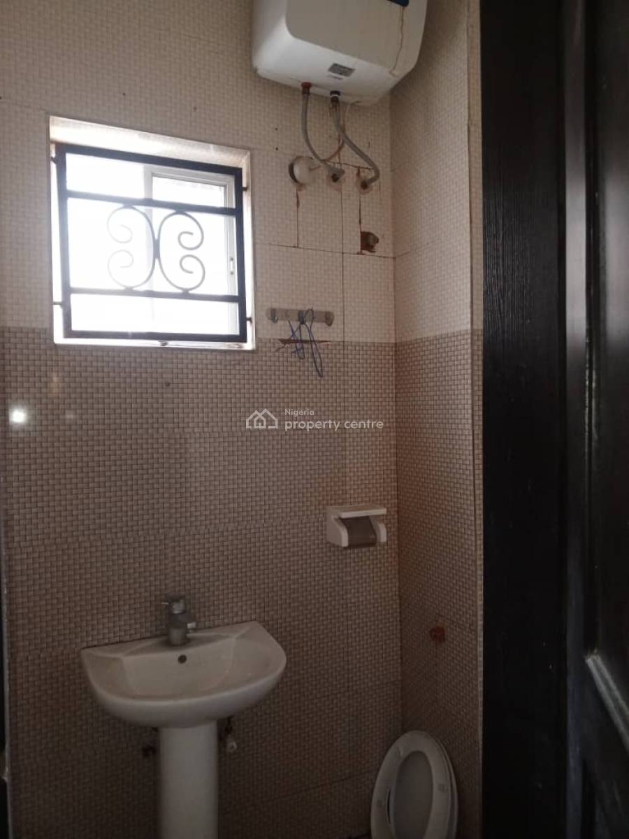 Fully Service 3bed Flat in Green Ville Estate Agungi, Off Agungi Road, Agungi, Lekki, Lagos, Flat / Apartment for Rent