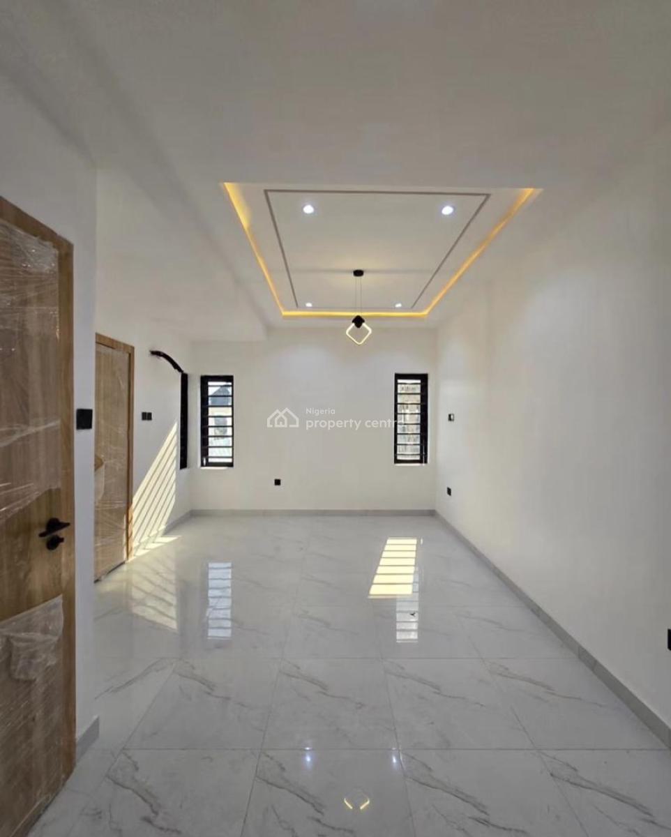 Serviced 2bedrooms Apartment with Gym, Ologolo, Lekki, Lagos, Flat / Apartment for Rent