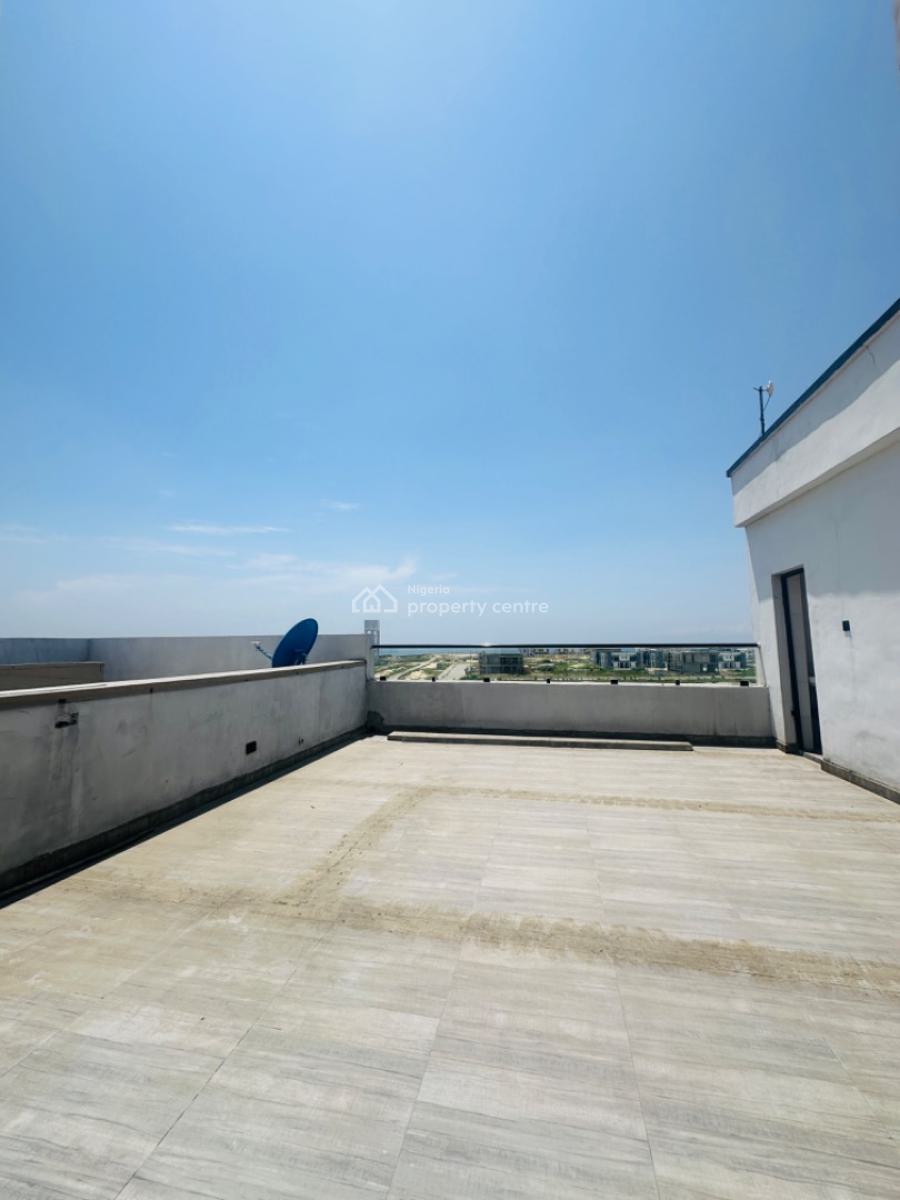 Serviced 2 Bedrooms Penthouse with Gym, Ologolo, Lekki, Lagos, Flat / Apartment for Rent