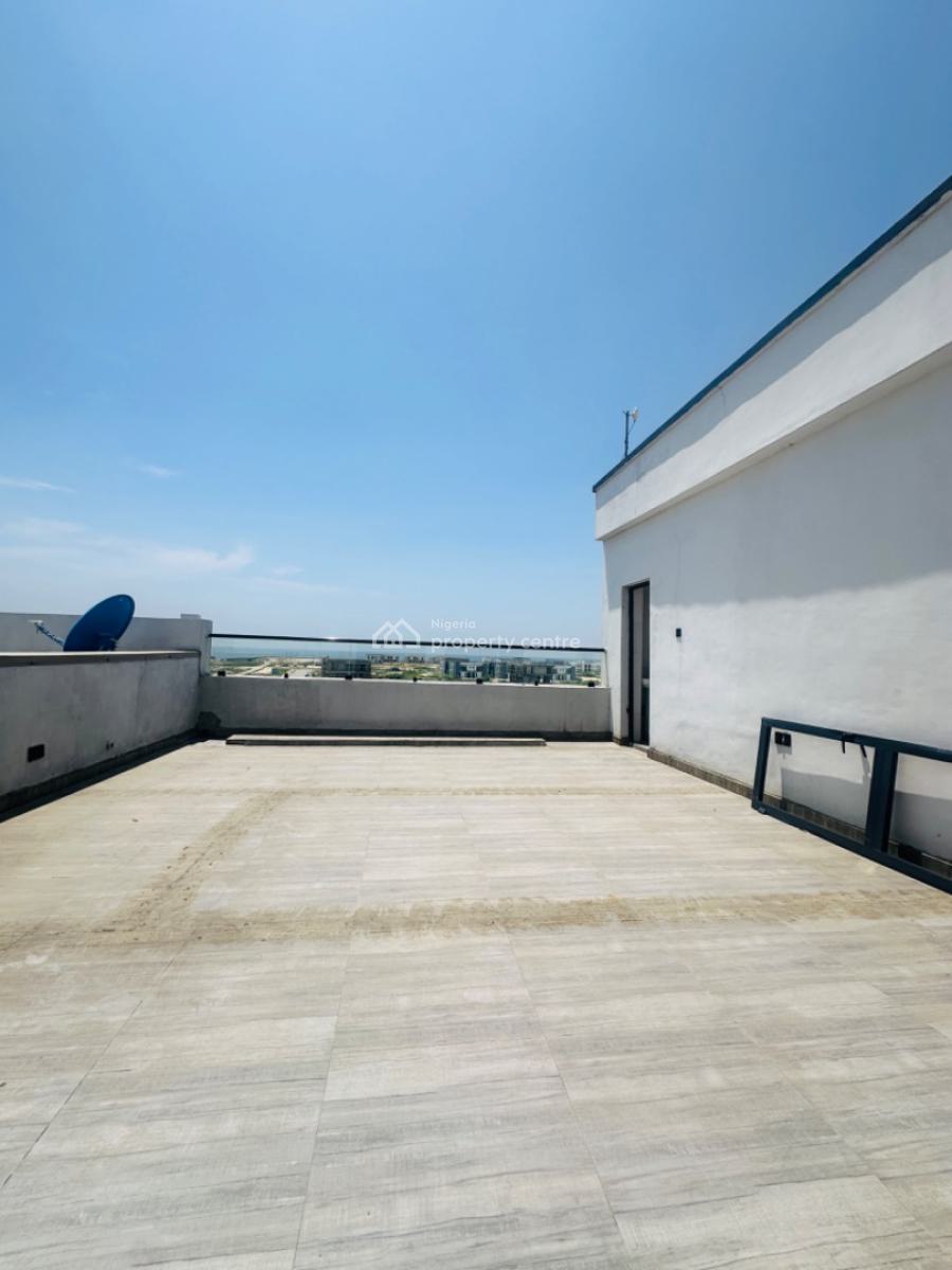 Serviced 2 Bedrooms Penthouse with Gym, Ologolo, Lekki, Lagos, Flat / Apartment for Rent