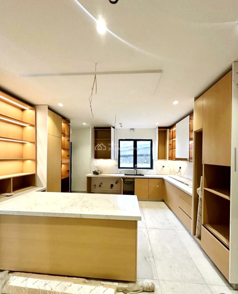 Luxurious and Massive 4 Bedroom Maisonette with Gym,pool & Elevator, Ikoyi, Ikoyi, Lagos, Flat / Apartment for Rent