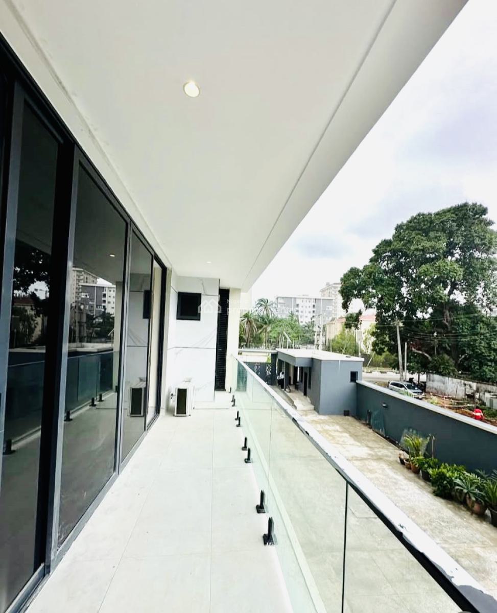 Luxurious and Massive 4 Bedroom Maisonette with Gym,pool & Elevator, Ikoyi, Ikoyi, Lagos, Flat / Apartment for Rent