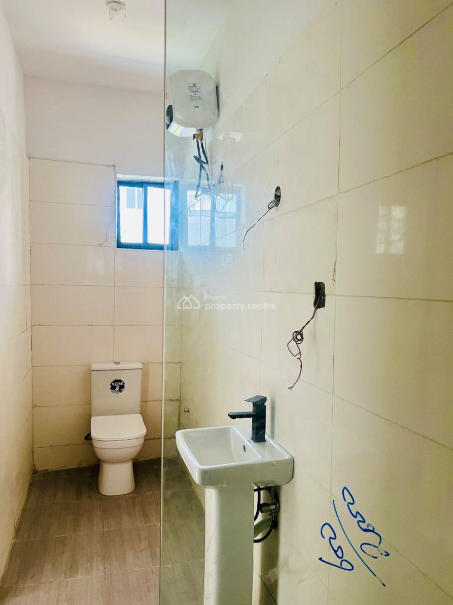 Brand New 2 Bedroom Apartments, Behind Elevation Church Ikate, Ikate, Lekki, Lagos, Block of Flats for Sale
