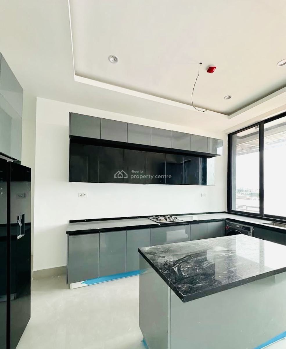 Luxurious 3 Bedroom Apartment with Swimming Pool, Lekki Phase 1, Lekki, Lagos, Flat / Apartment for Rent