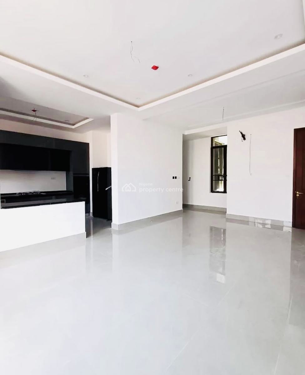 Luxurious 3 Bedroom Apartment with Swimming Pool, Lekki Phase 1, Lekki, Lagos, Flat / Apartment for Rent
