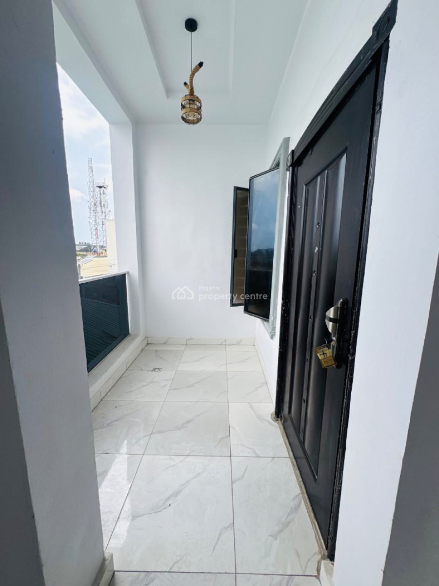 Exquisitely Built 3 Bedroom Apartment in a Lovely ,gated Environment, Surulere, Lagos, Block of Flats for Sale