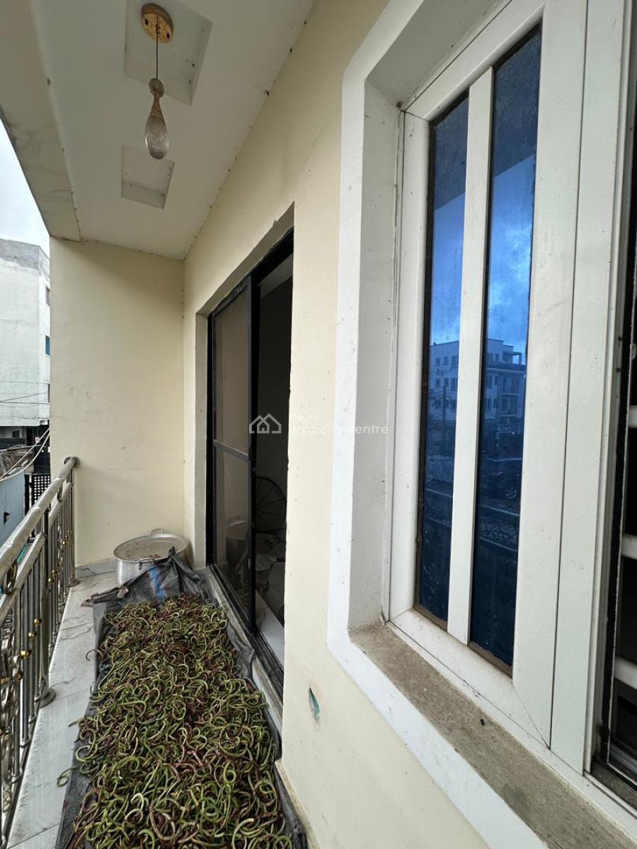 Lovely 3 Bedroom Apartment in a Serene Environment, in a Serene and Secured Area in Surulere, Surulere, Lagos, Block of Flats for Sale