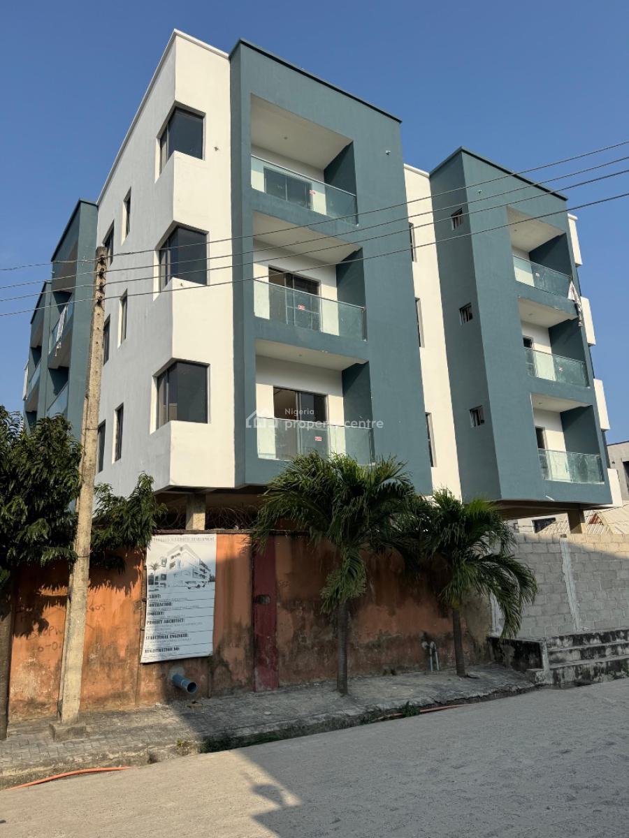 Well Built Stunning  2 Bedroom  Apartments  in a Well Secured Location, Lekki Phase 1, Lekki, Lagos, Flat / Apartment for Sale